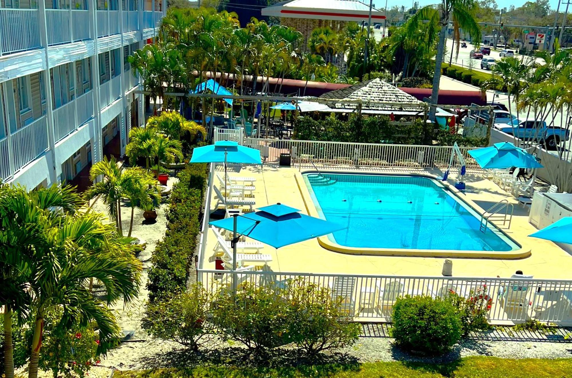 Lantern Inn & Suites - Sarasota Esterno foto