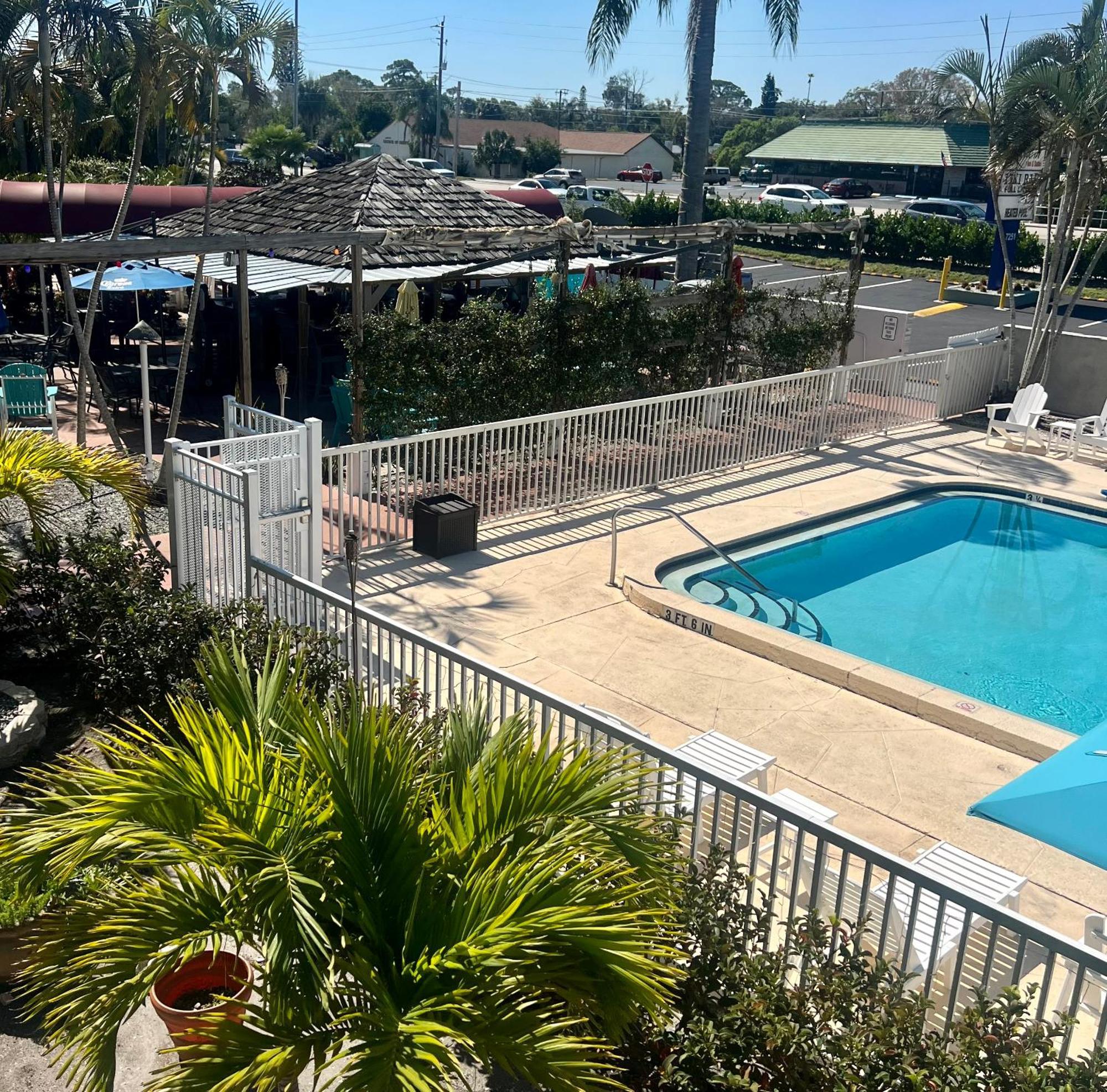 Lantern Inn & Suites - Sarasota Esterno foto